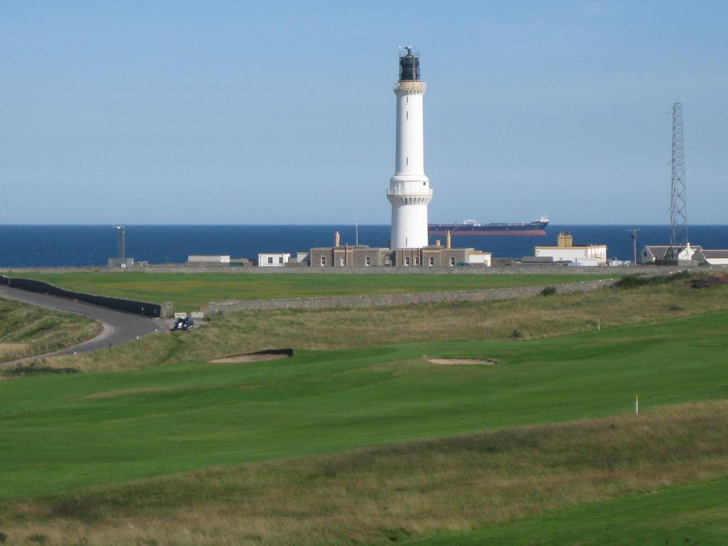 Aberdeen Lighthouse Cottages - Coastal, Dolphins Exterior foto